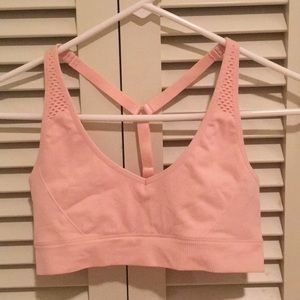 FOREVER 21 Low impact- Cutout Sports Bra